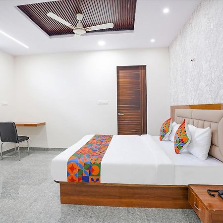 Fabhotel Platinum Palace - Nr Magadi Main Road Bangalore Ngoại thất bức ảnh