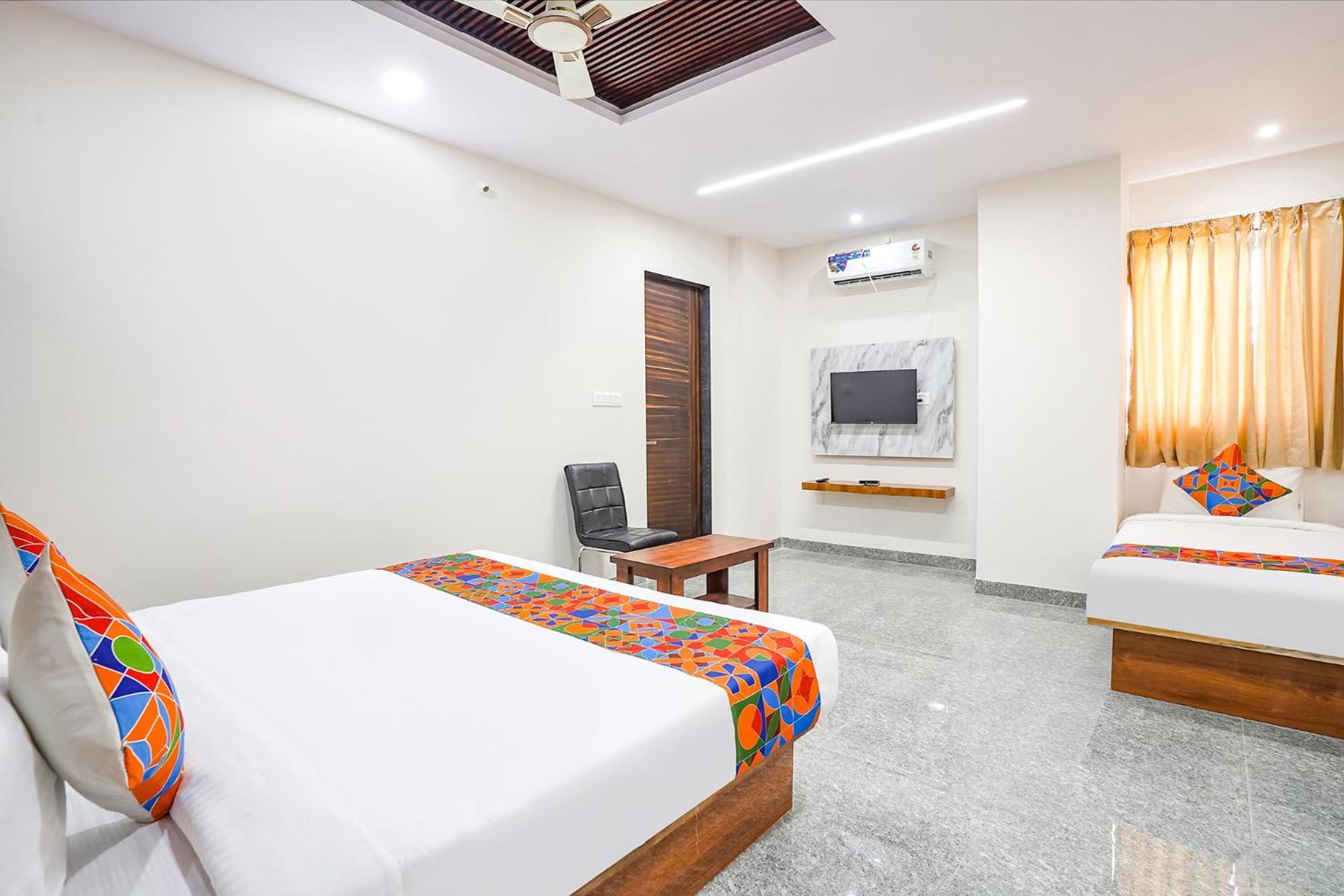 Fabhotel Platinum Palace - Nr Magadi Main Road Bangalore Ngoại thất bức ảnh