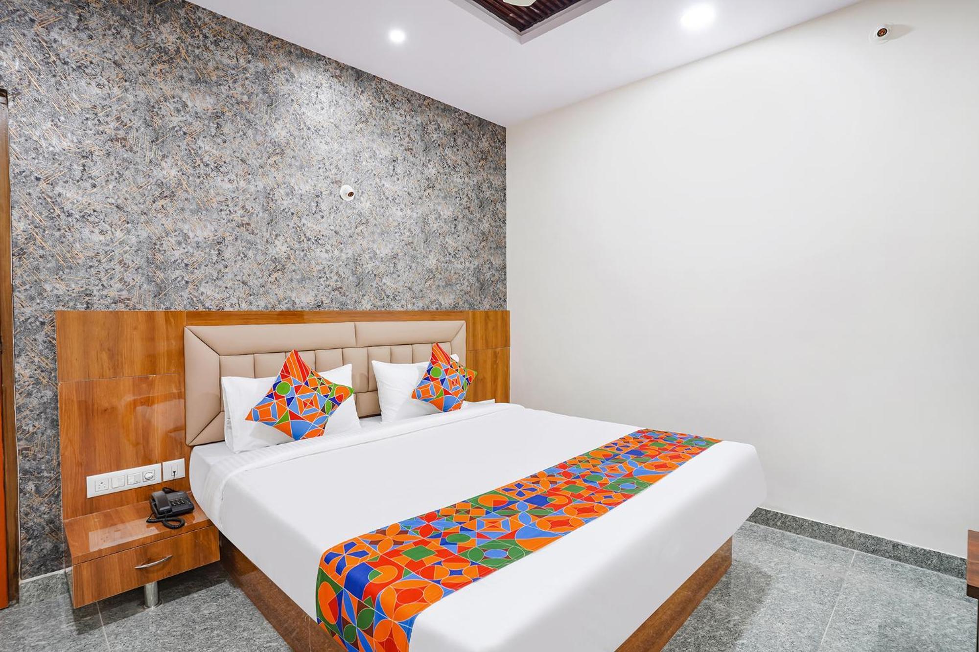Fabhotel Platinum Palace - Nr Magadi Main Road Bangalore Ngoại thất bức ảnh