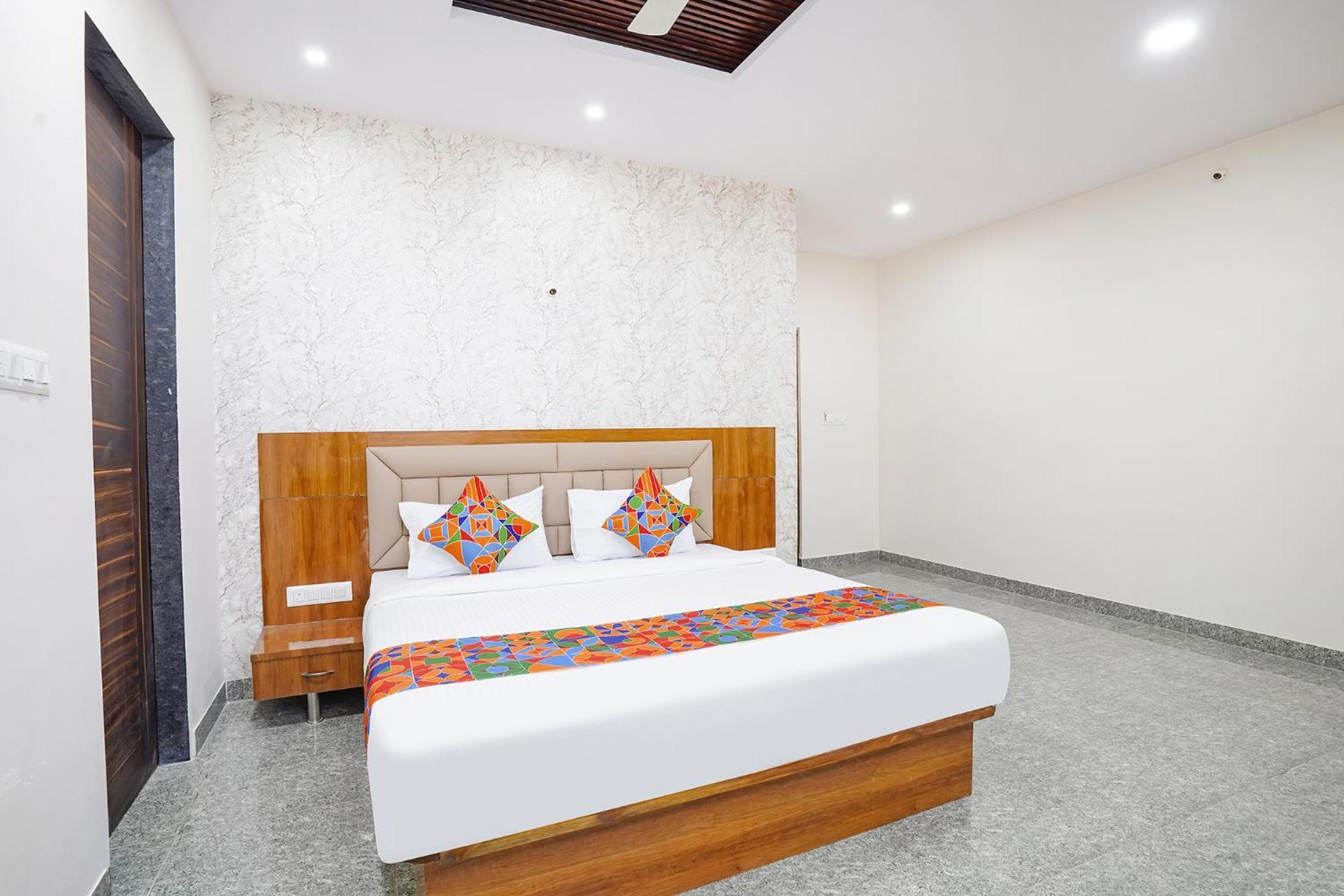 Fabhotel Platinum Palace - Nr Magadi Main Road Bangalore Ngoại thất bức ảnh