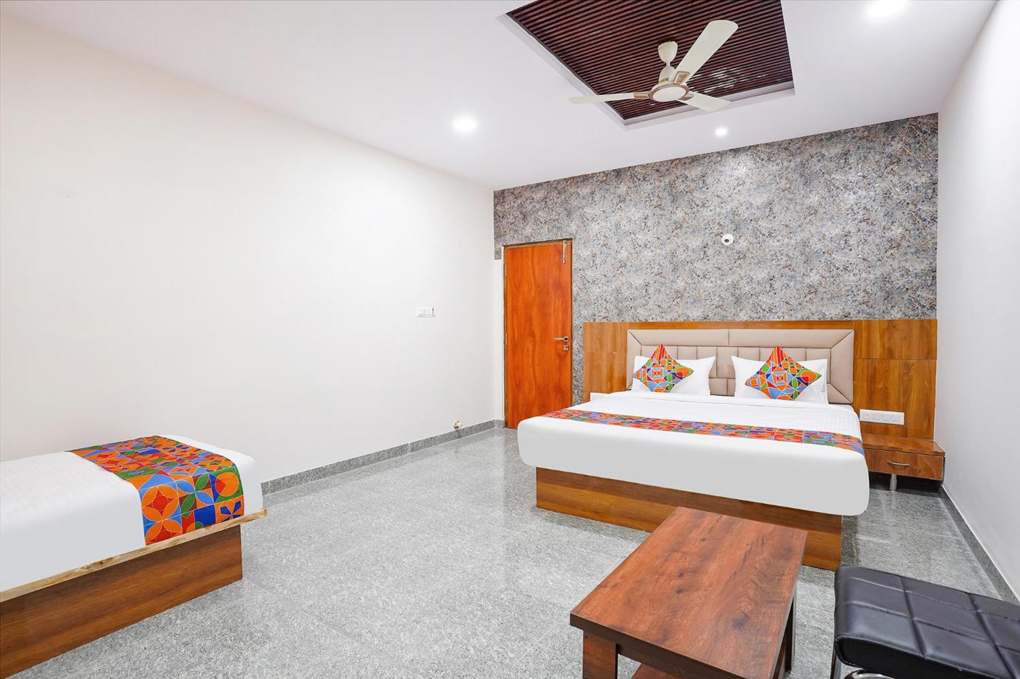 Fabhotel Platinum Palace - Nr Magadi Main Road Bangalore Ngoại thất bức ảnh