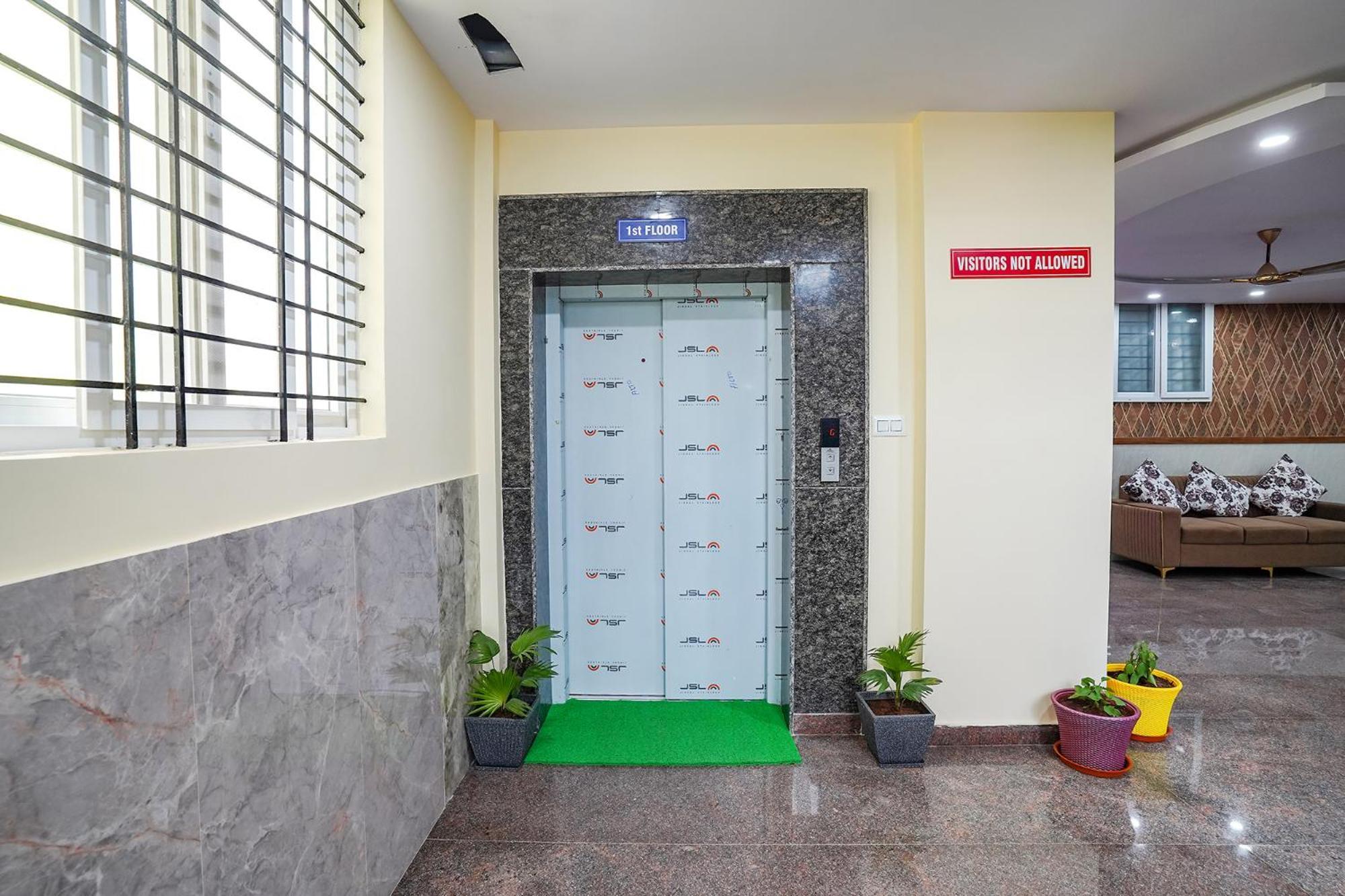 Fabhotel Platinum Palace - Nr Magadi Main Road Bangalore Ngoại thất bức ảnh
