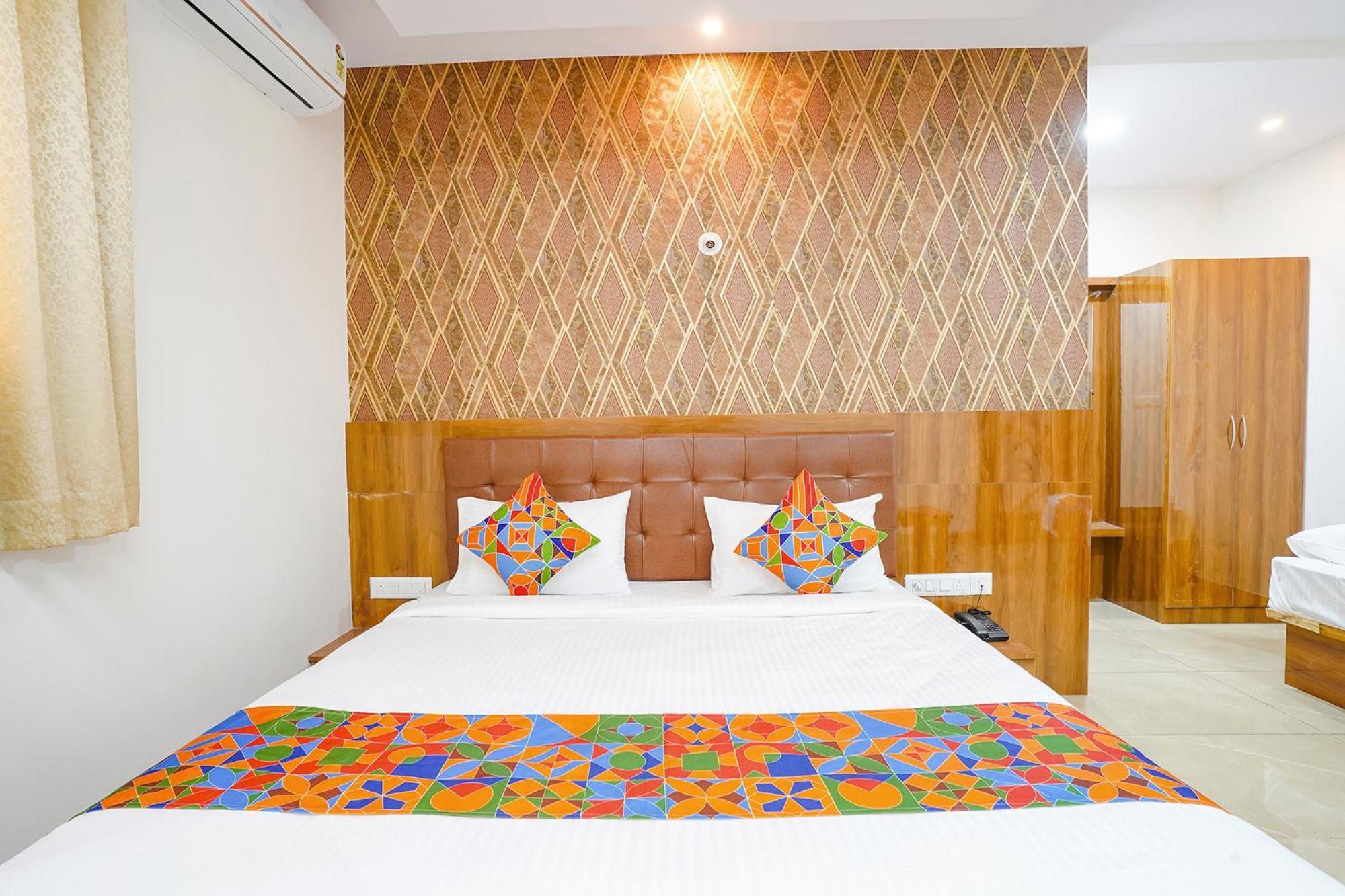 Fabhotel Platinum Palace - Nr Magadi Main Road Bangalore Ngoại thất bức ảnh