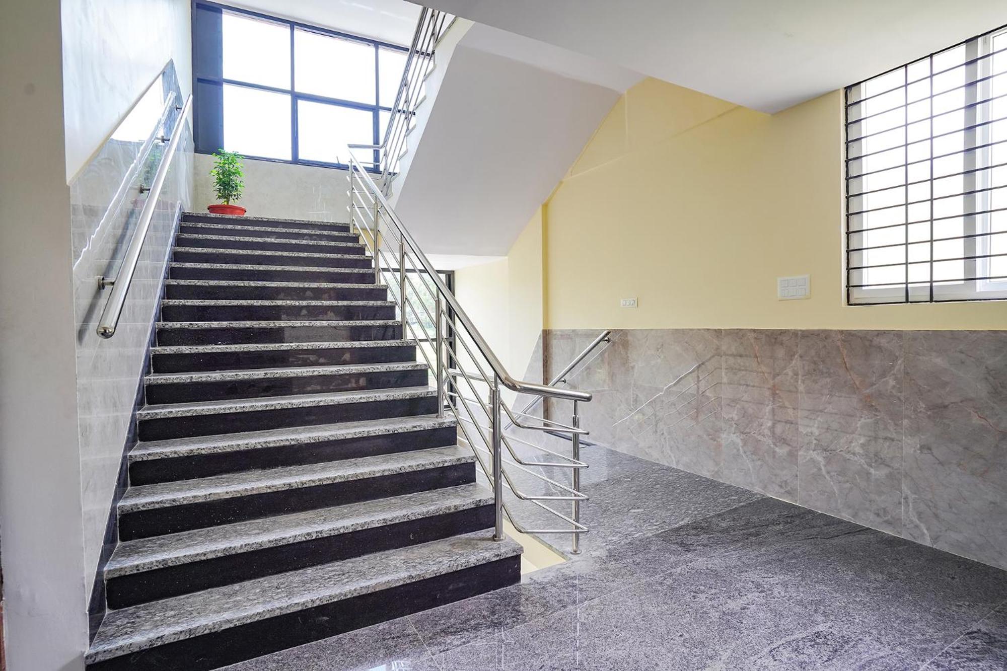 Fabhotel Platinum Palace - Nr Magadi Main Road Bangalore Ngoại thất bức ảnh