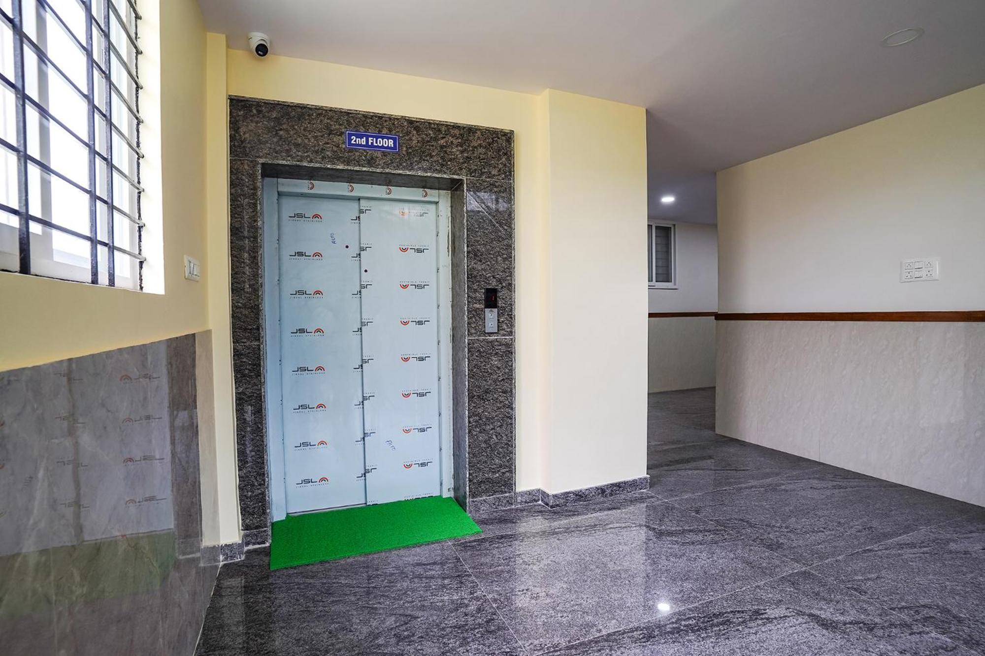 Fabhotel Platinum Palace - Nr Magadi Main Road Bangalore Ngoại thất bức ảnh